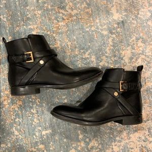 Black Tommy Hilfiger booties